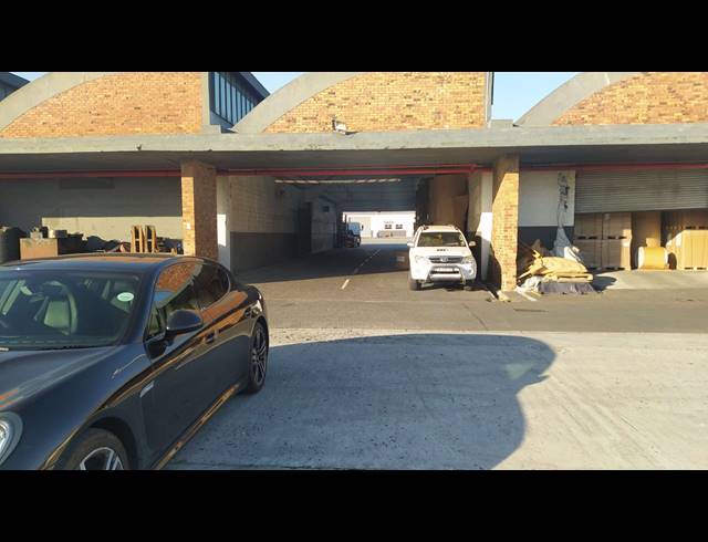 1,058M² WAREHOUSE TO LET IN EPPING INDUSTRIAL